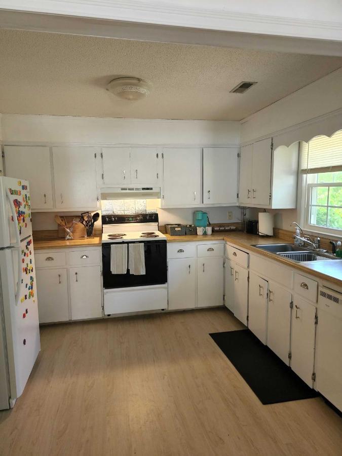 Cottage By The Beach Best Suited For Large Groups Wilmington Esterno foto
